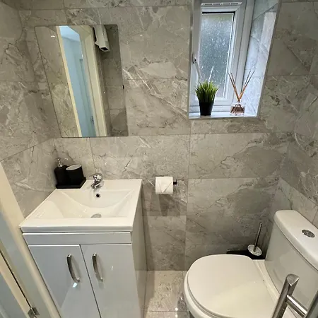 Lejlighed 4 Bed En-suites Close To Centre &uni Parking
