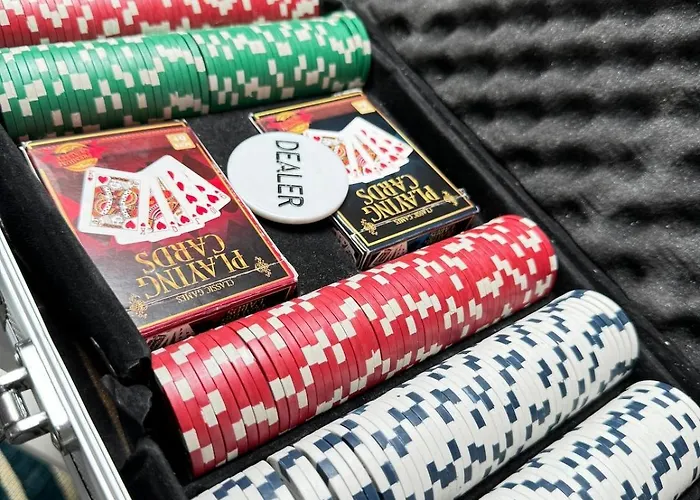 4 Bed En-suites Close To Centre &uni Parking Лідс