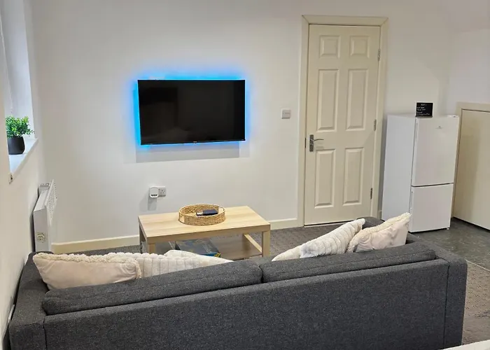 4 Bed En-suites Close To Centre &uni Parking Апартаменты *