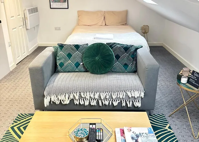 4 Bed En-suites Close To Centre &uni Parking