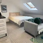 4 Bed En-suites Close To Centre &uni Parking Apartment Leeds (West Yorkshire)