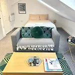 4 Bed En-suites Close To Centre &uni Parking