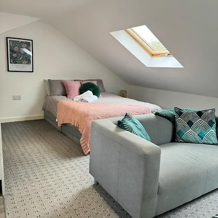 4 Bed En-suites Close To Centre &uni Parking * 利兹