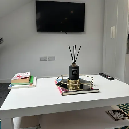 4 Bed En-suites Close To Centre &uni Parking *