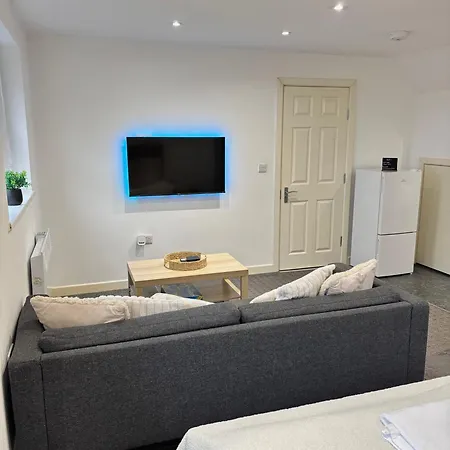 4 Bed En-suites Close To Centre &uni Parking Apartment *